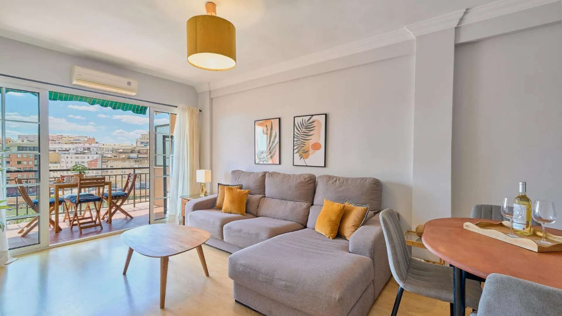 Сasa de vacaciones Soho Malaga By Lovely Home